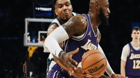 王楚钦重庆站3-0完胜，女将悉数晋级8强 2025-03-15